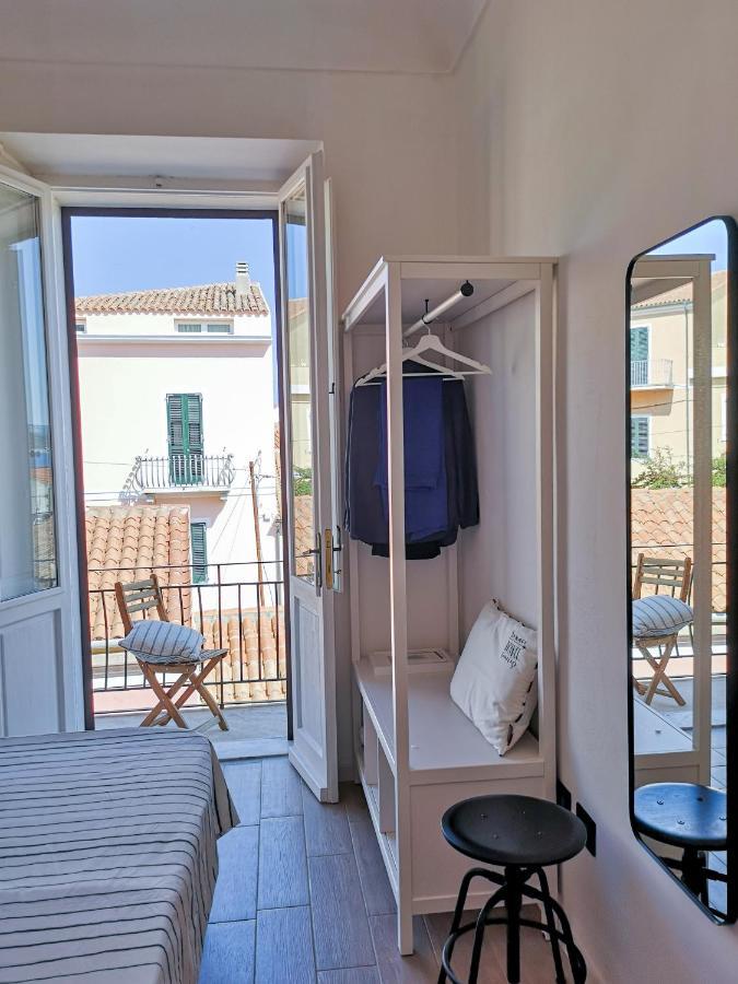 L'Isola Nell'Isola - R3442 Apartman La Maddalena  Kültér fotó